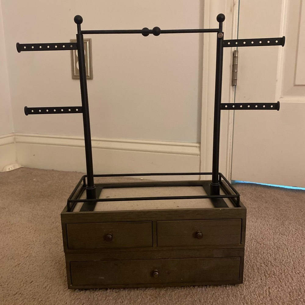 Jewelry Stand Wirh Drawers